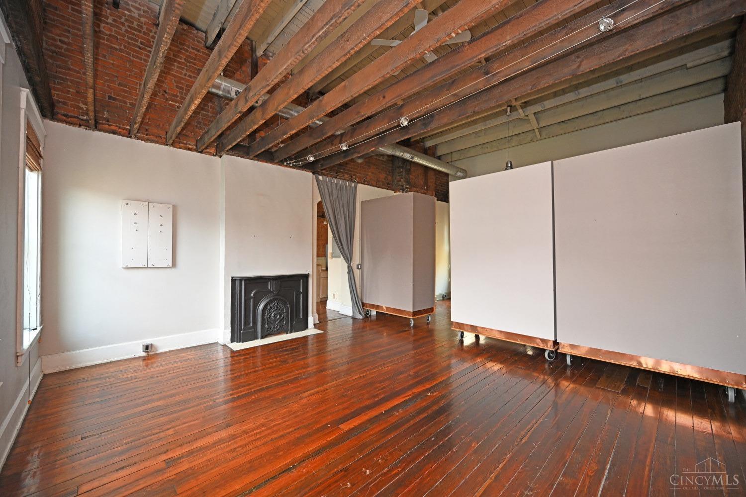 1420 Main Street