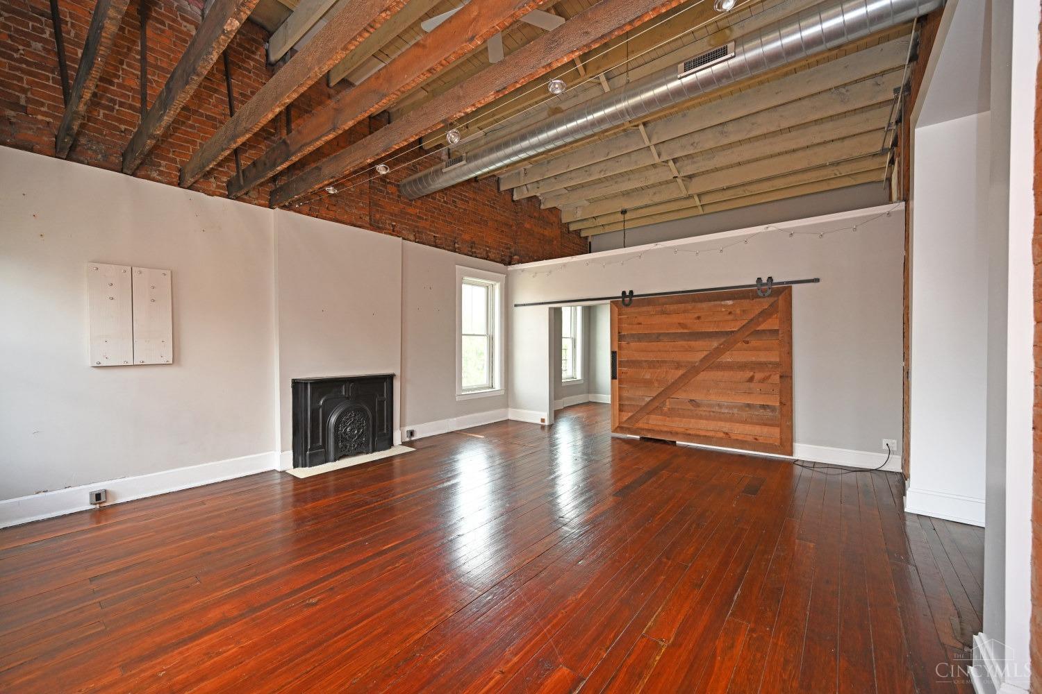 1420 Main Street