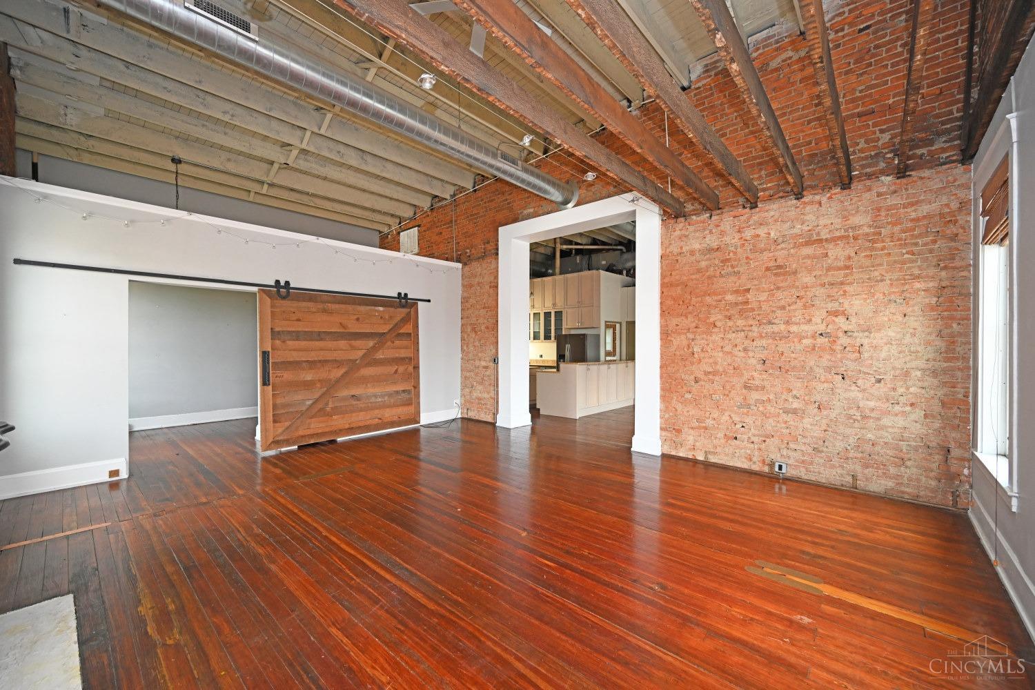 1420 Main Street