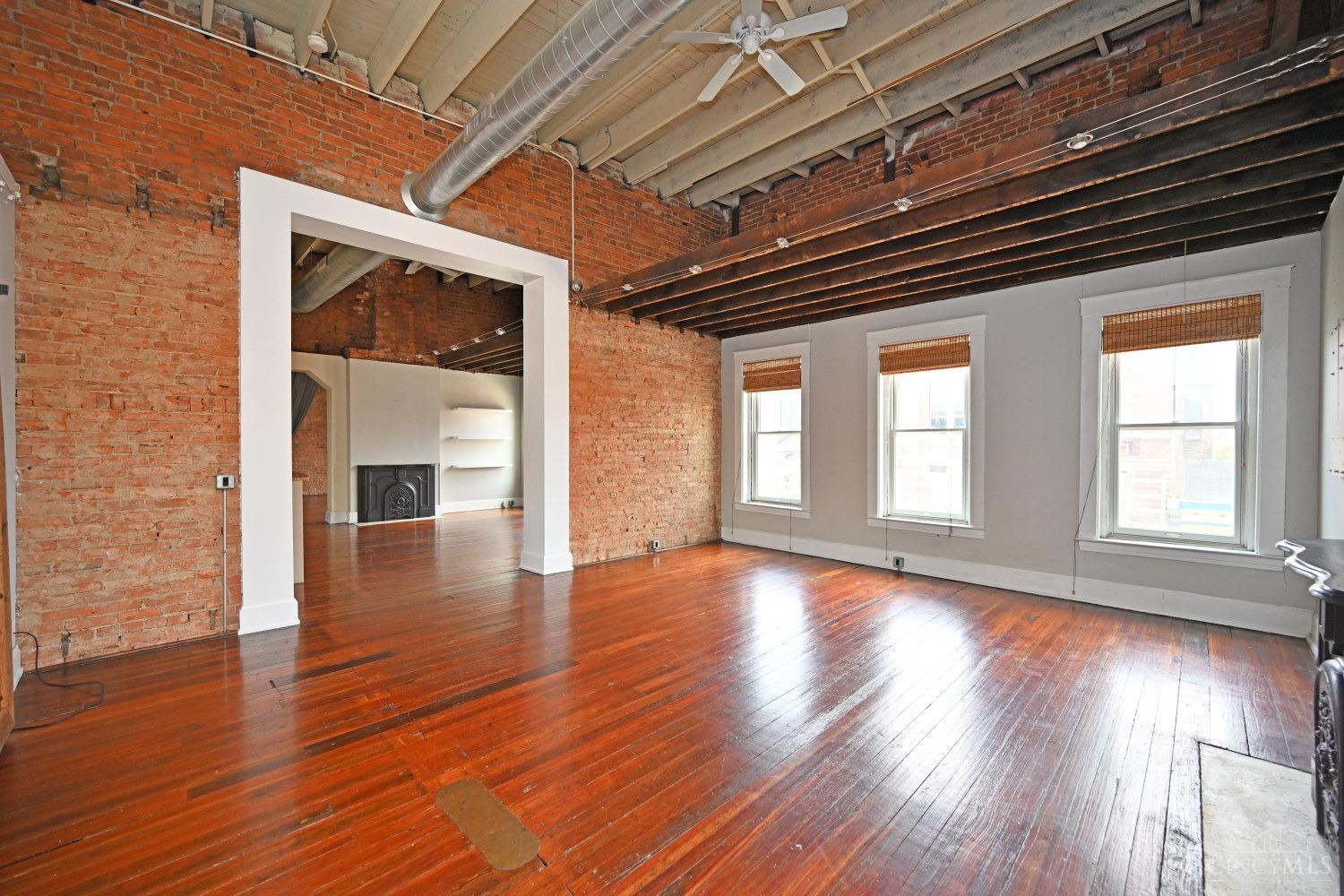 1420 Main Street