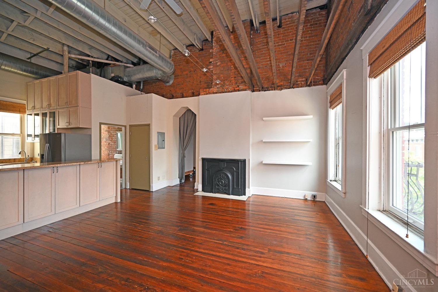 1420 Main Street