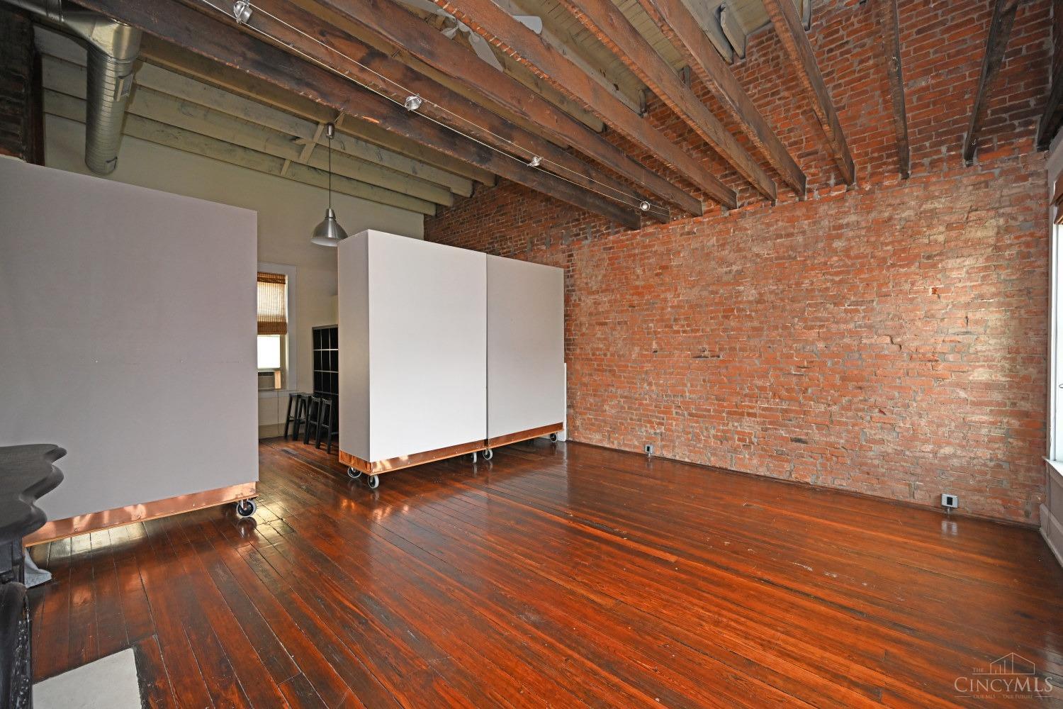 1420 Main Street