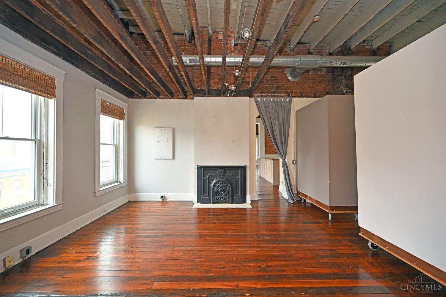 1420 Main Street