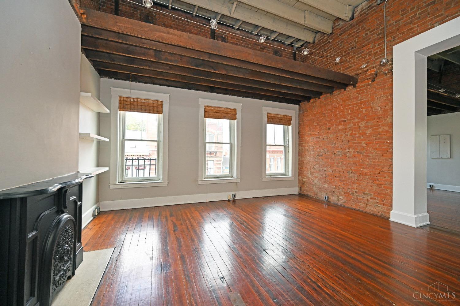 1420 Main Street