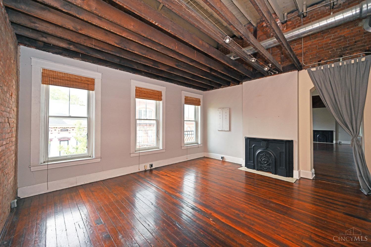 1420 Main Street