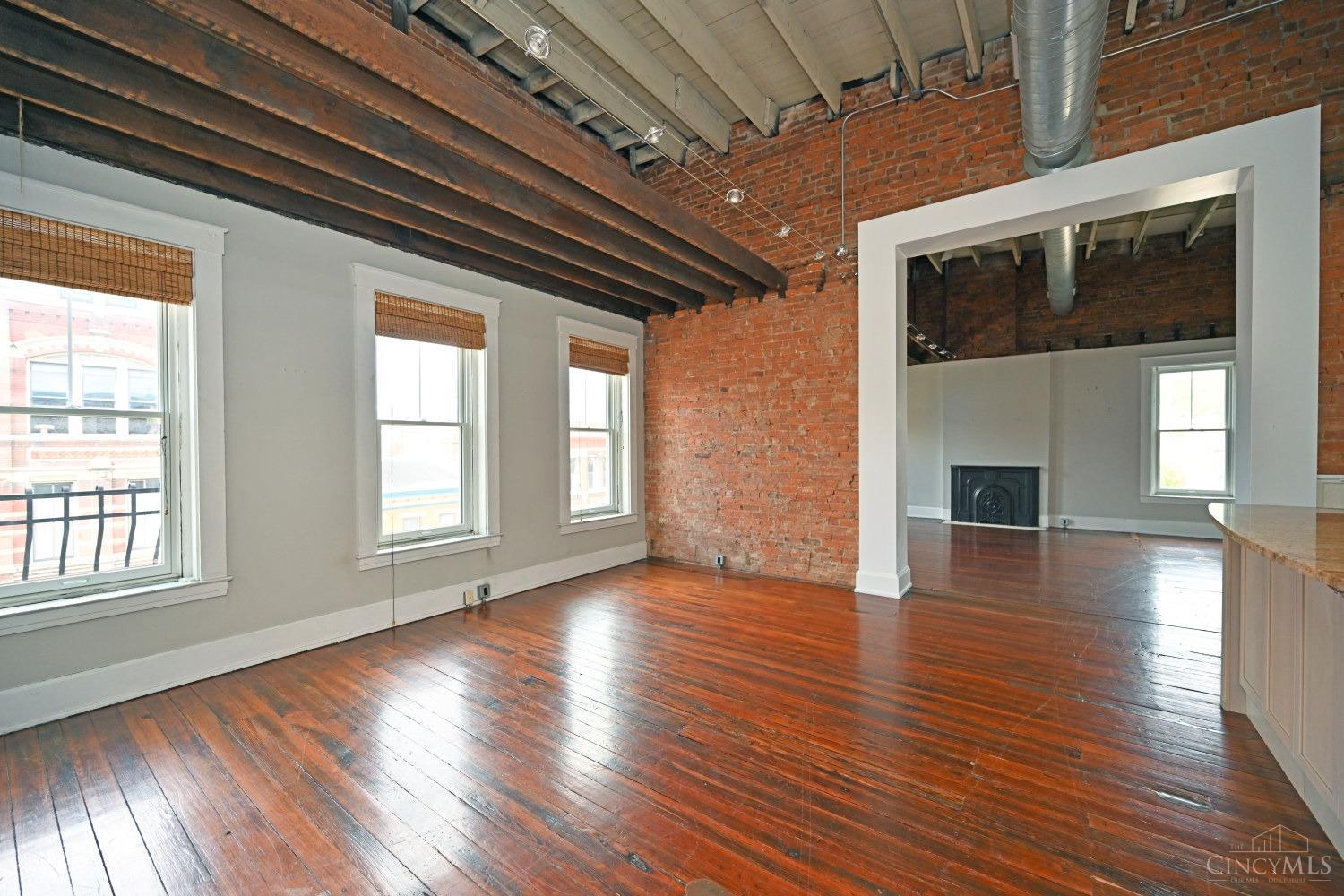 1420 Main Street
