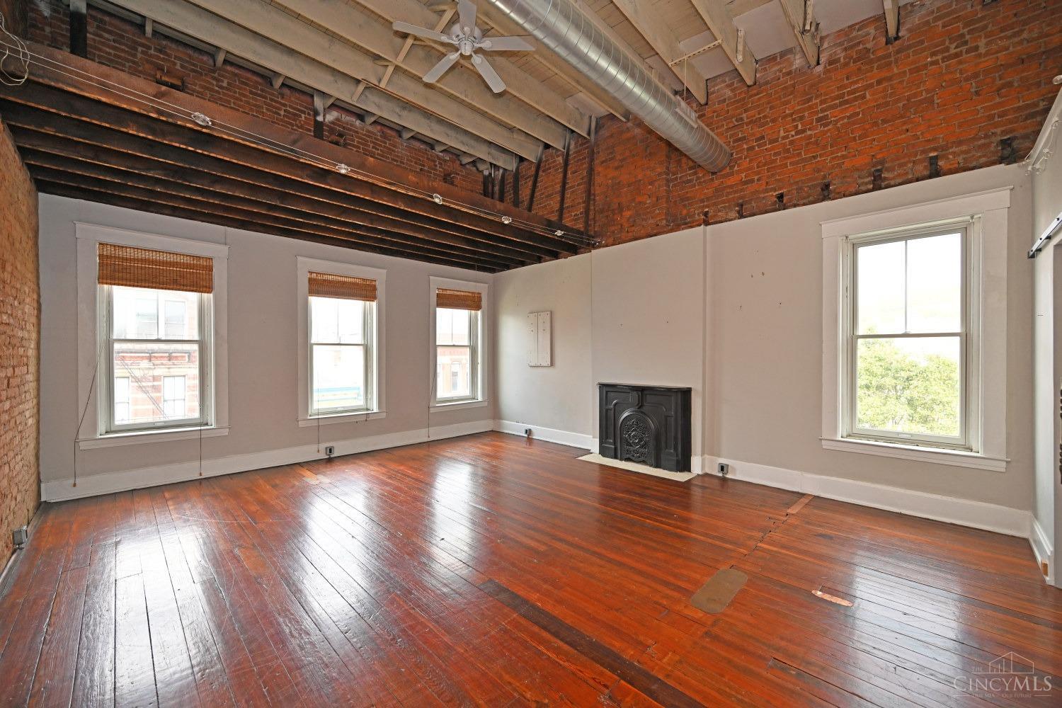 1420 Main Street