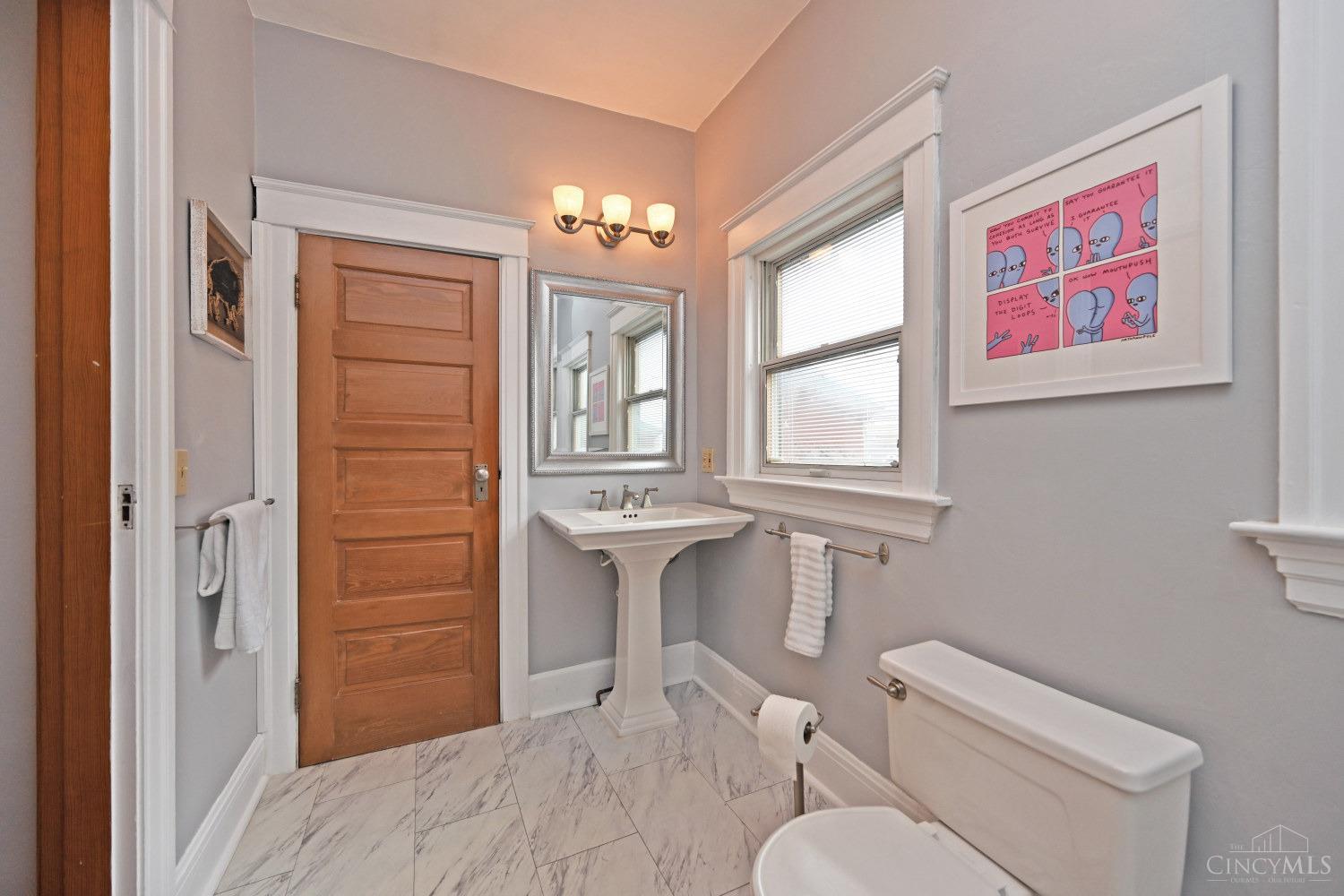 3573 St Charles Place