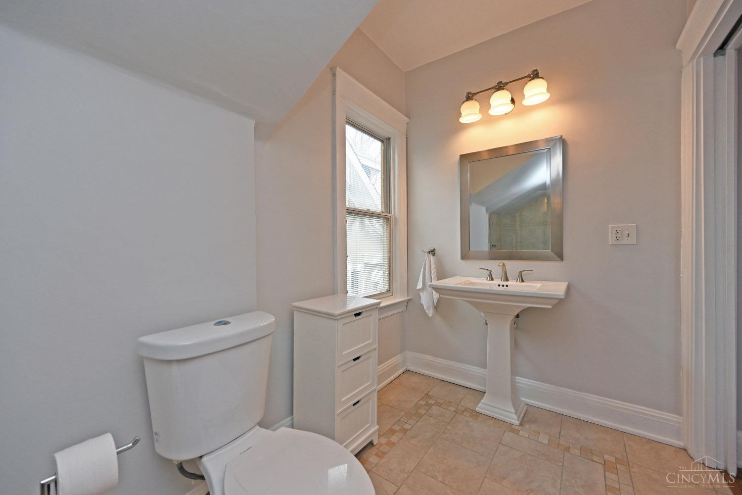 3573 St Charles Place