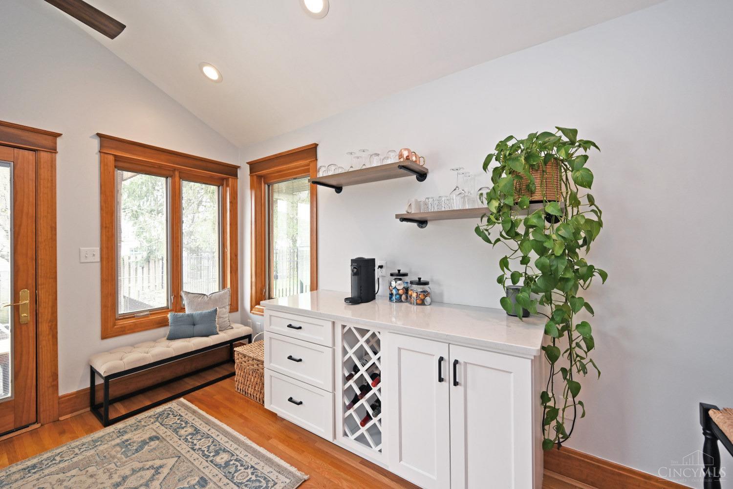 3573 St Charles Place