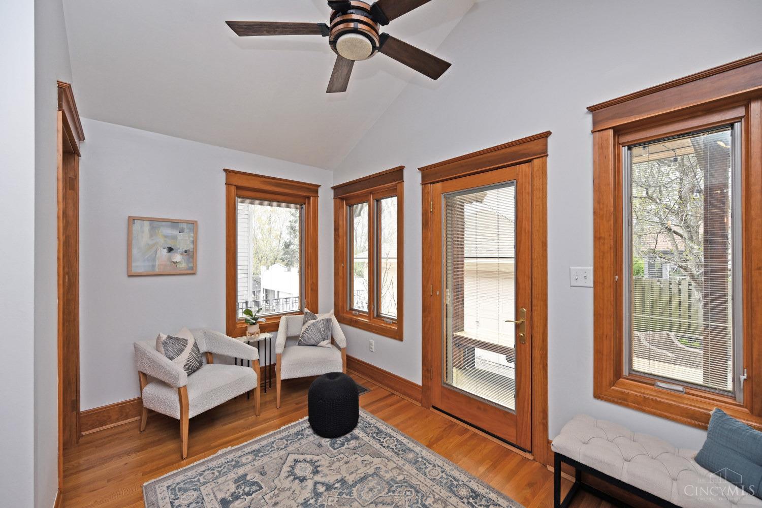3573 St Charles Place