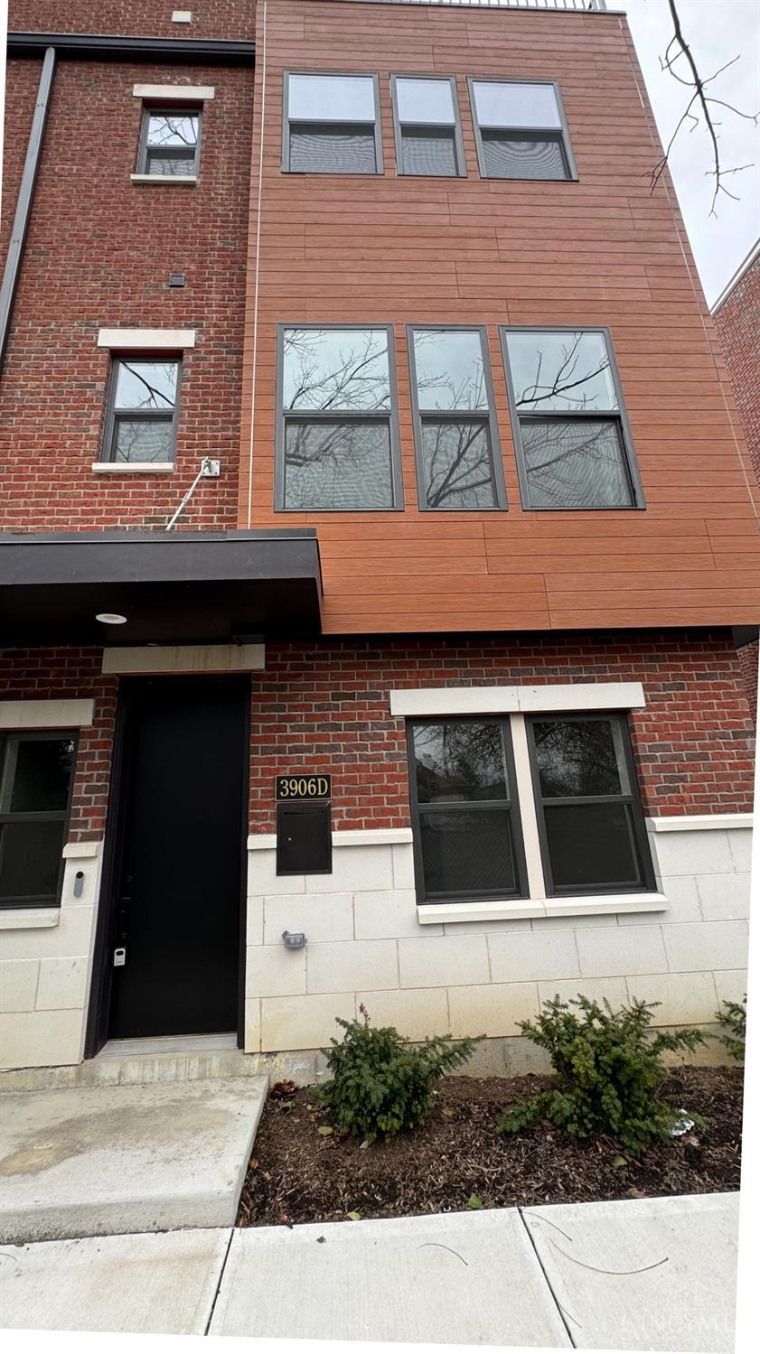 2,244 SF new construction LEED townhome.  Rooftop deck, balcony, 2-car garage, open floorplan, tax abated.  Many upgrades throughout. Edwards Rd. across from Rookwood.