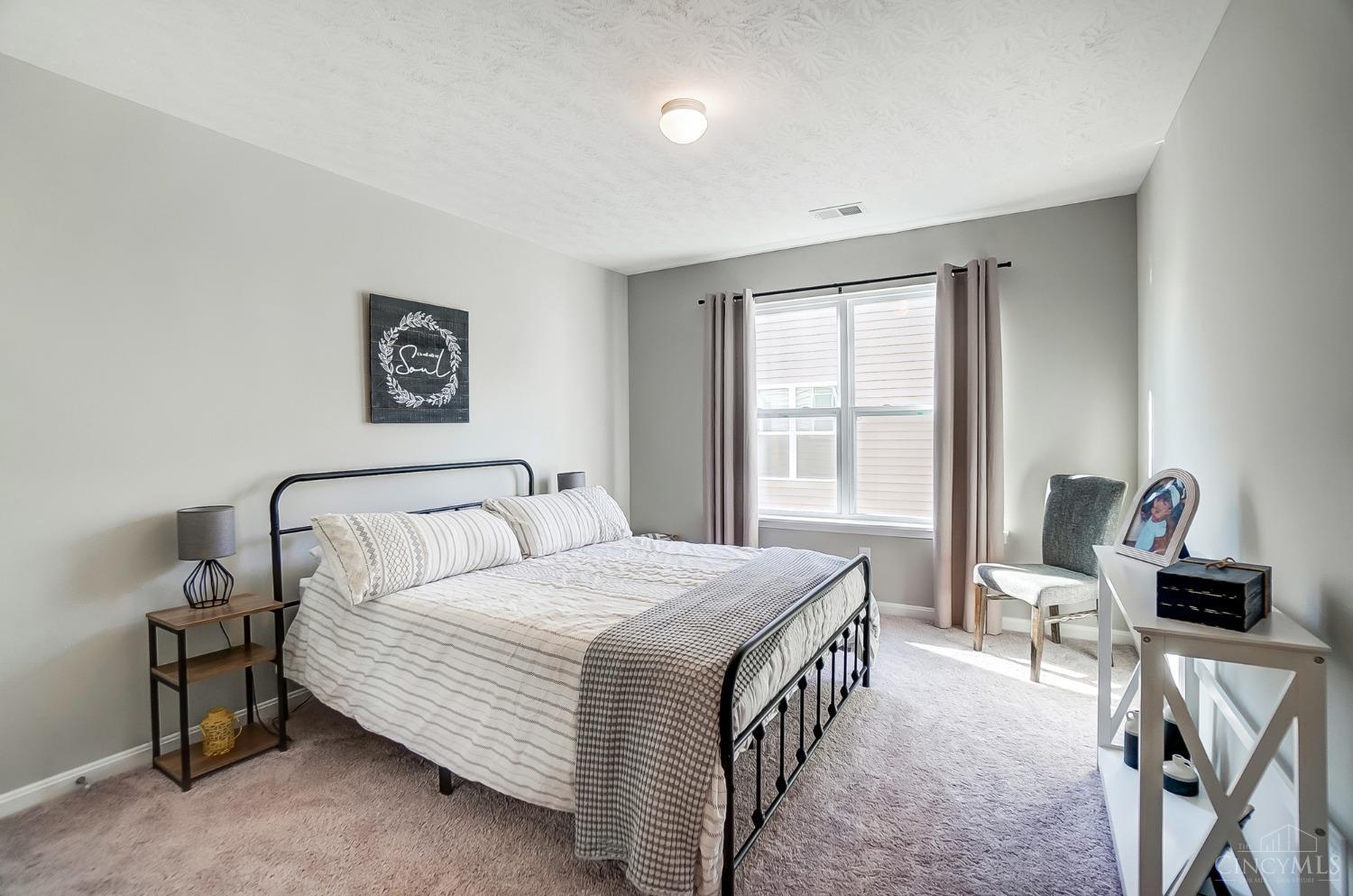 5192 Center View Drive