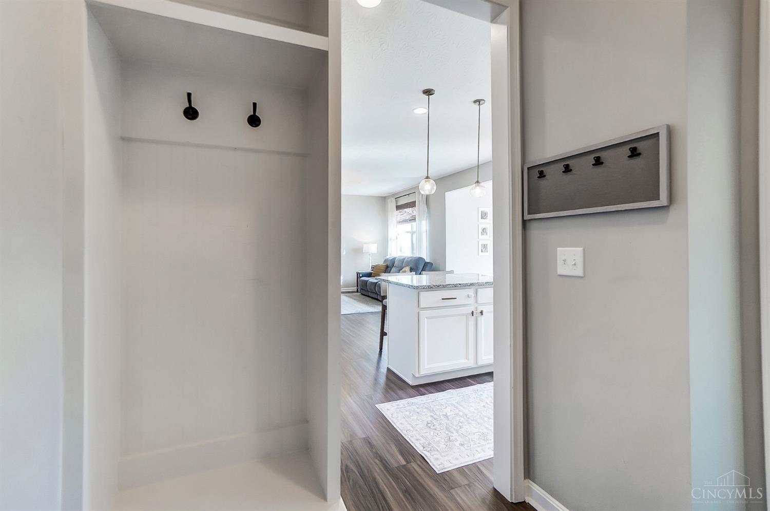 5192 Center View Drive