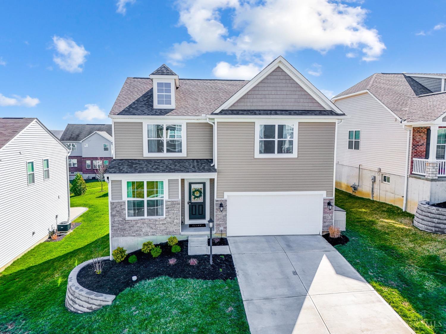 5192 Center View Drive