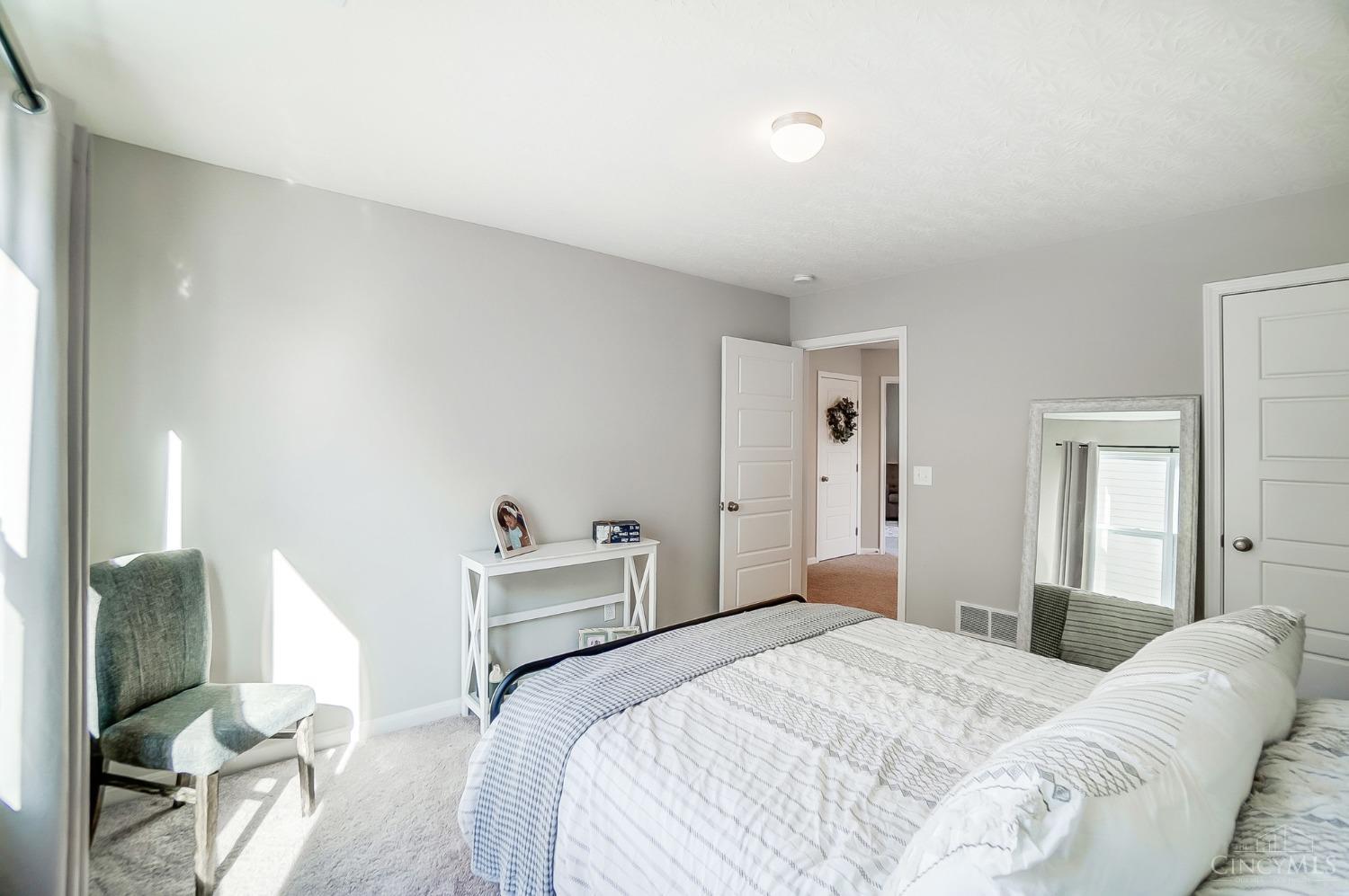 5192 Center View Drive