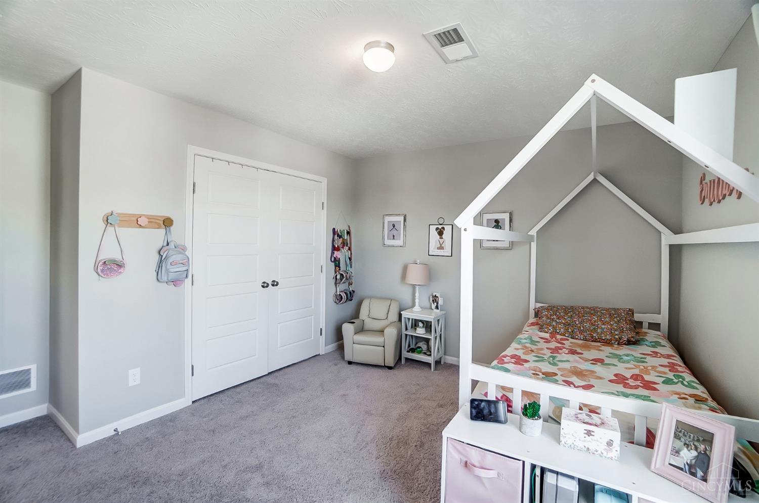 5192 Center View Drive