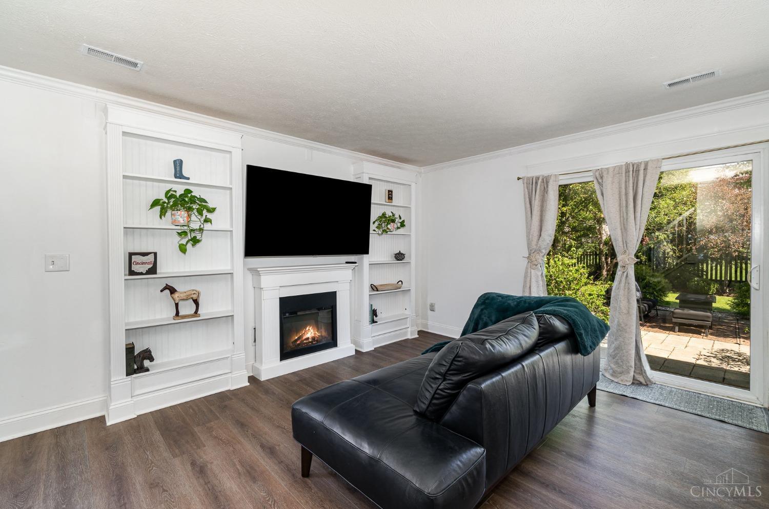 918 Wild Flower Lane