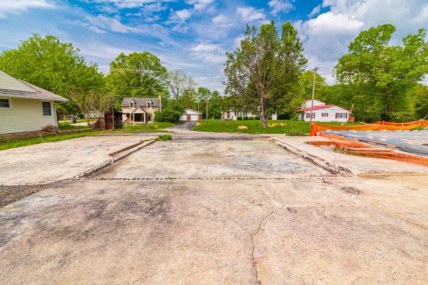 812 Jack Roush Way