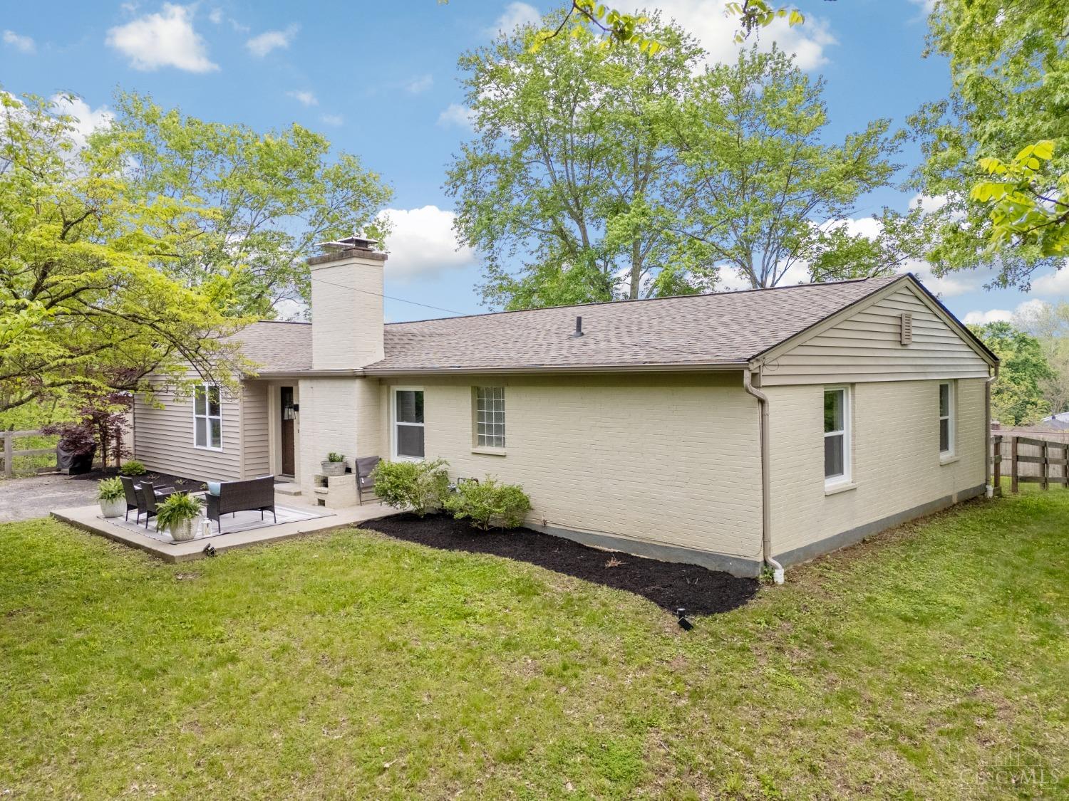 Homes for sale in Symmes Twp, OH | 10624 Fallis Rd, Symmes Twp, OH 45140 | MLS# 1839804