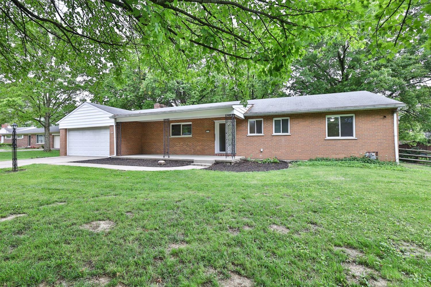 Homes for sale in Springfield Twp., OH | 8667 Woodview Dr, Springfield Twp., OH 45231 | MLS# 1840460