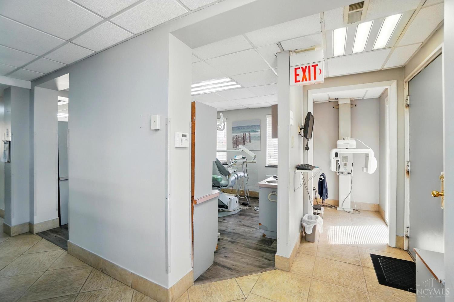 7540 Reading Road, Cincinnati, OH, 45237 — photo 16