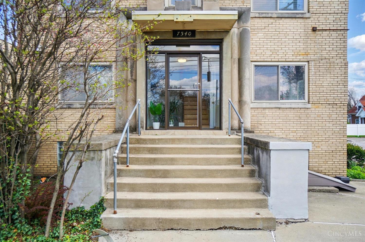 7540 Reading Road, Cincinnati, OH, 45237 — photo 4