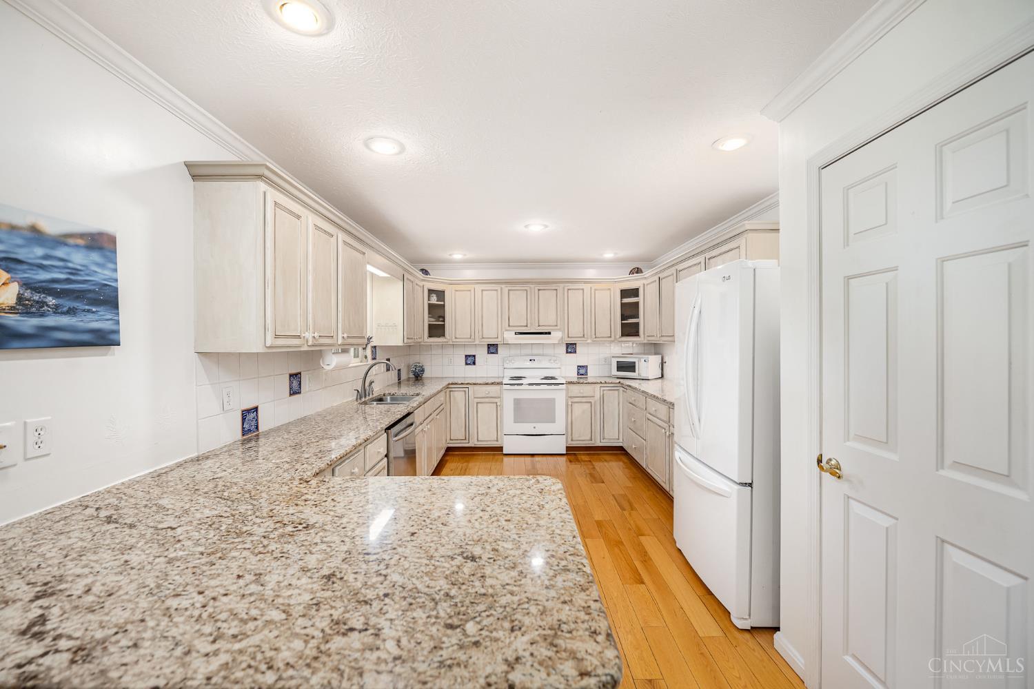 41 Hillsdale Drive