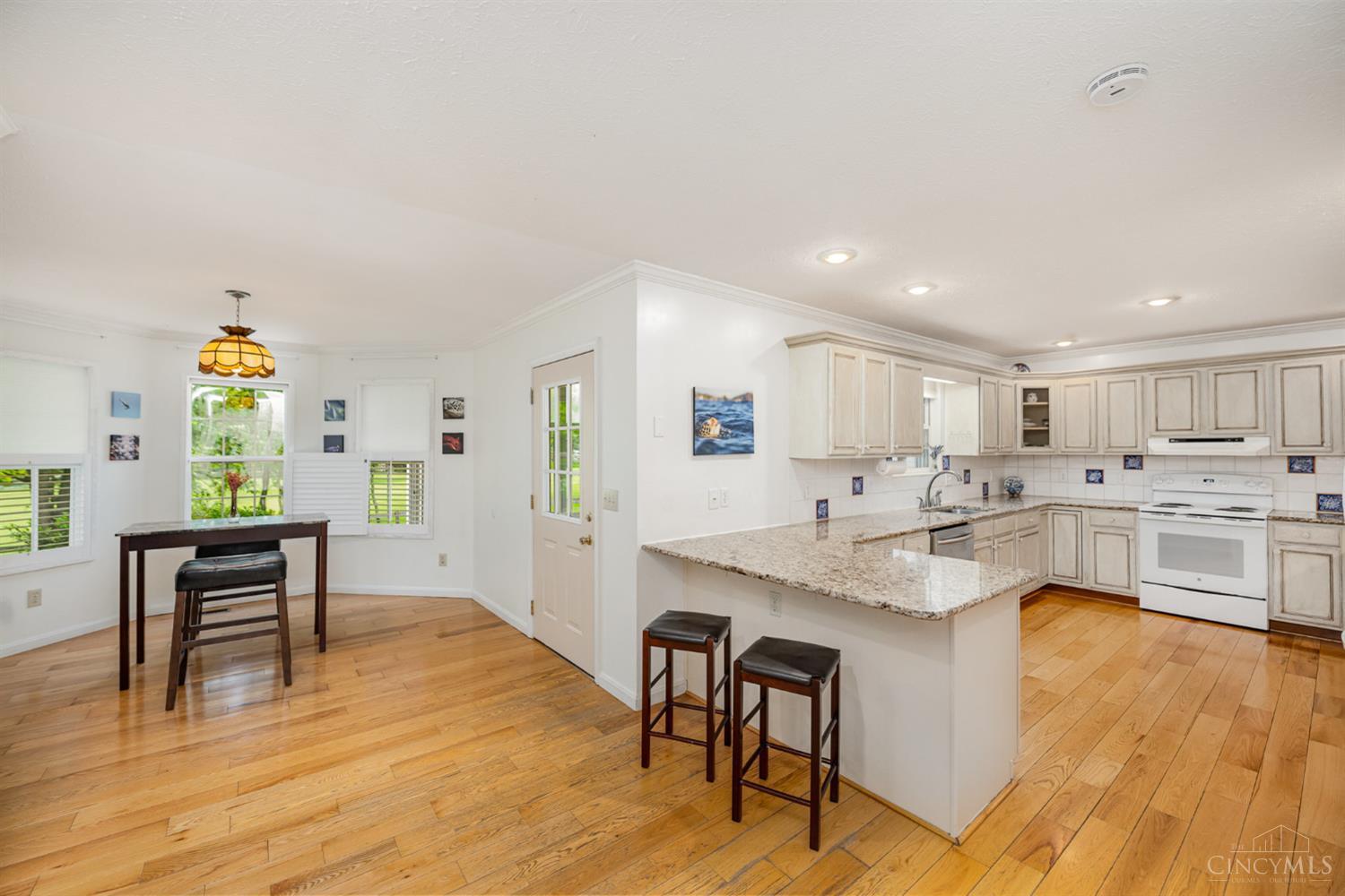 41 Hillsdale Drive