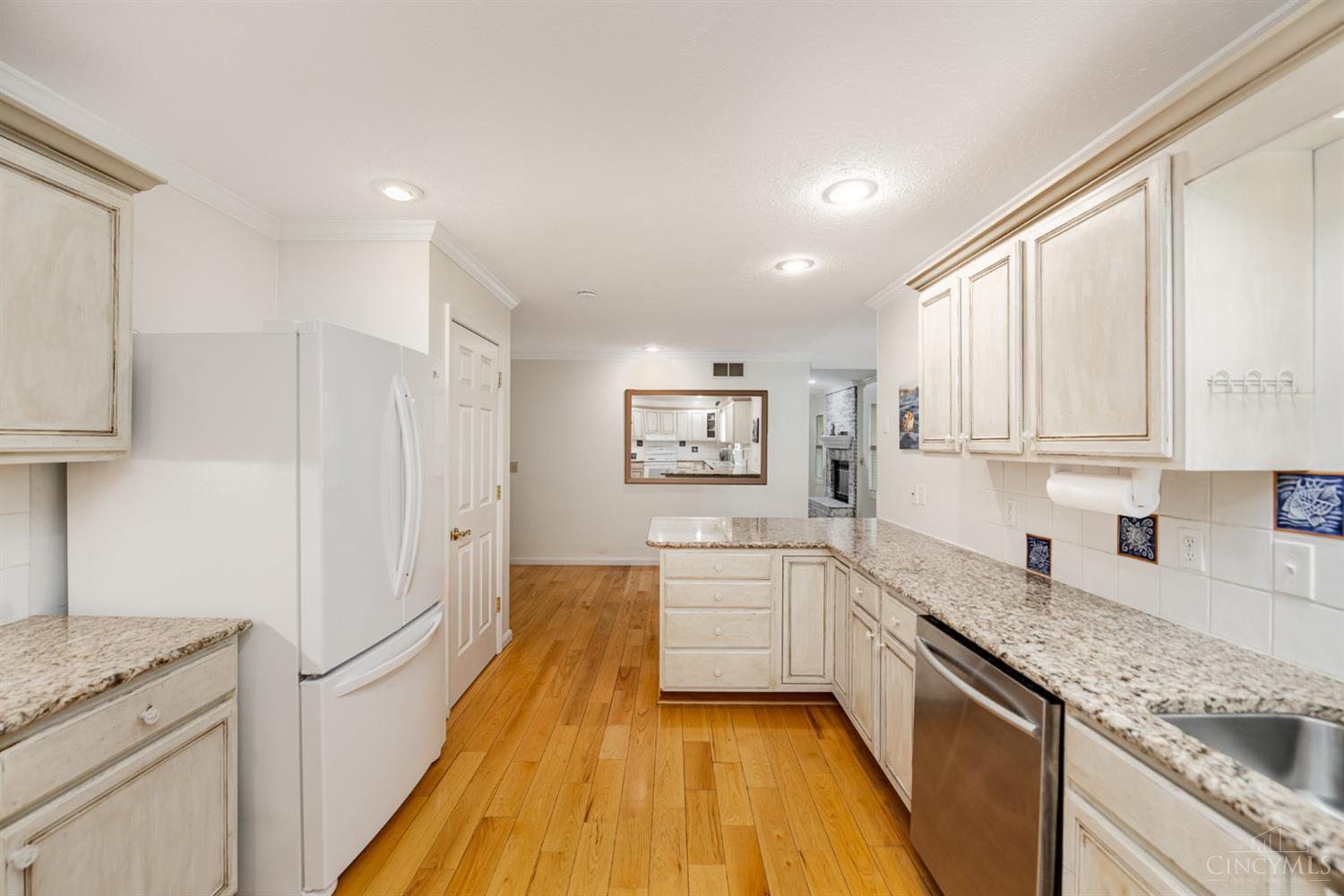 41 Hillsdale Drive