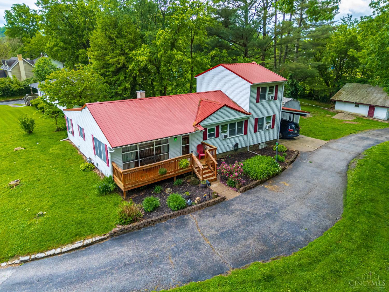 813 Jack Roush Way