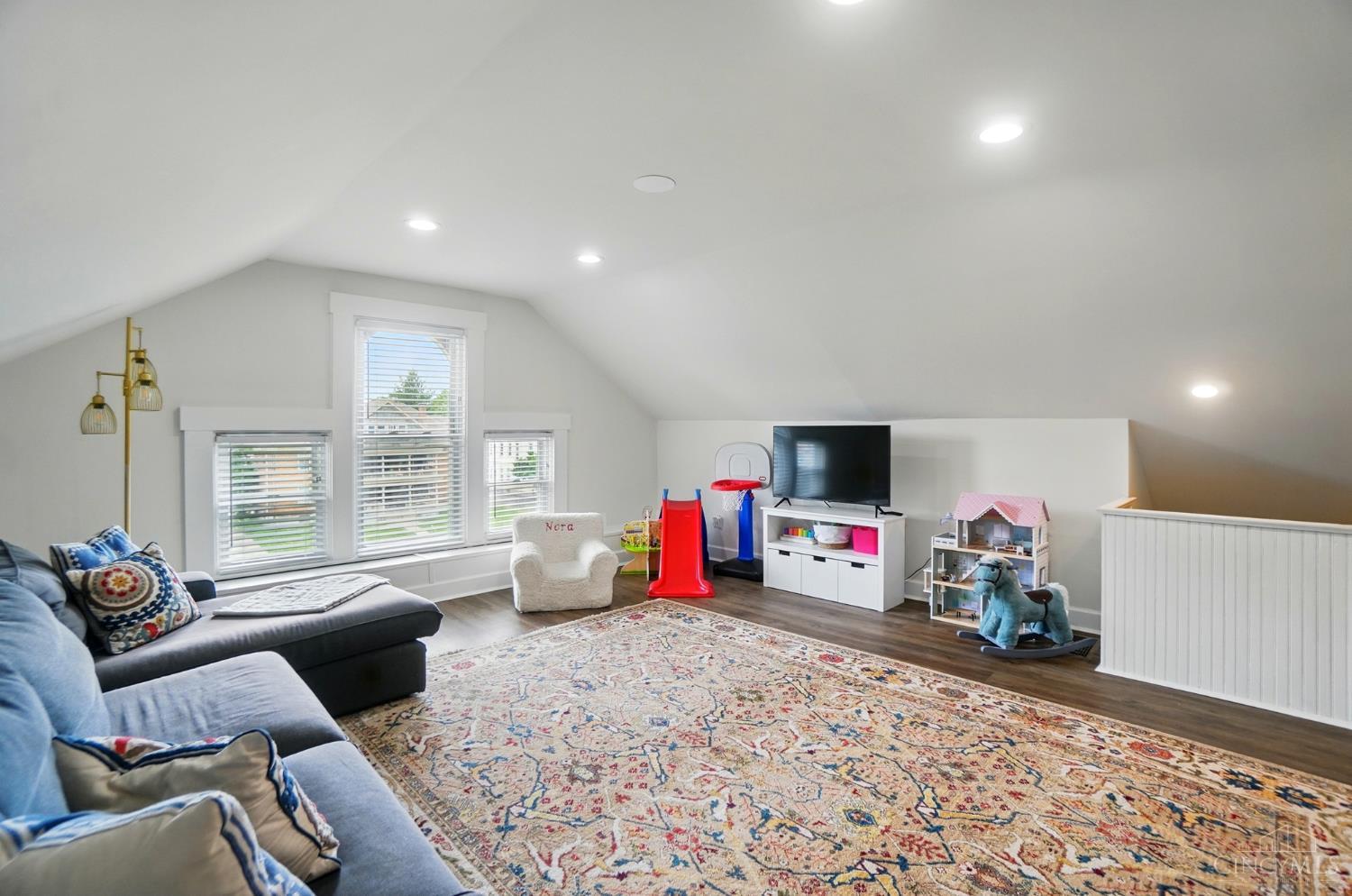 4219 Floral Avenue