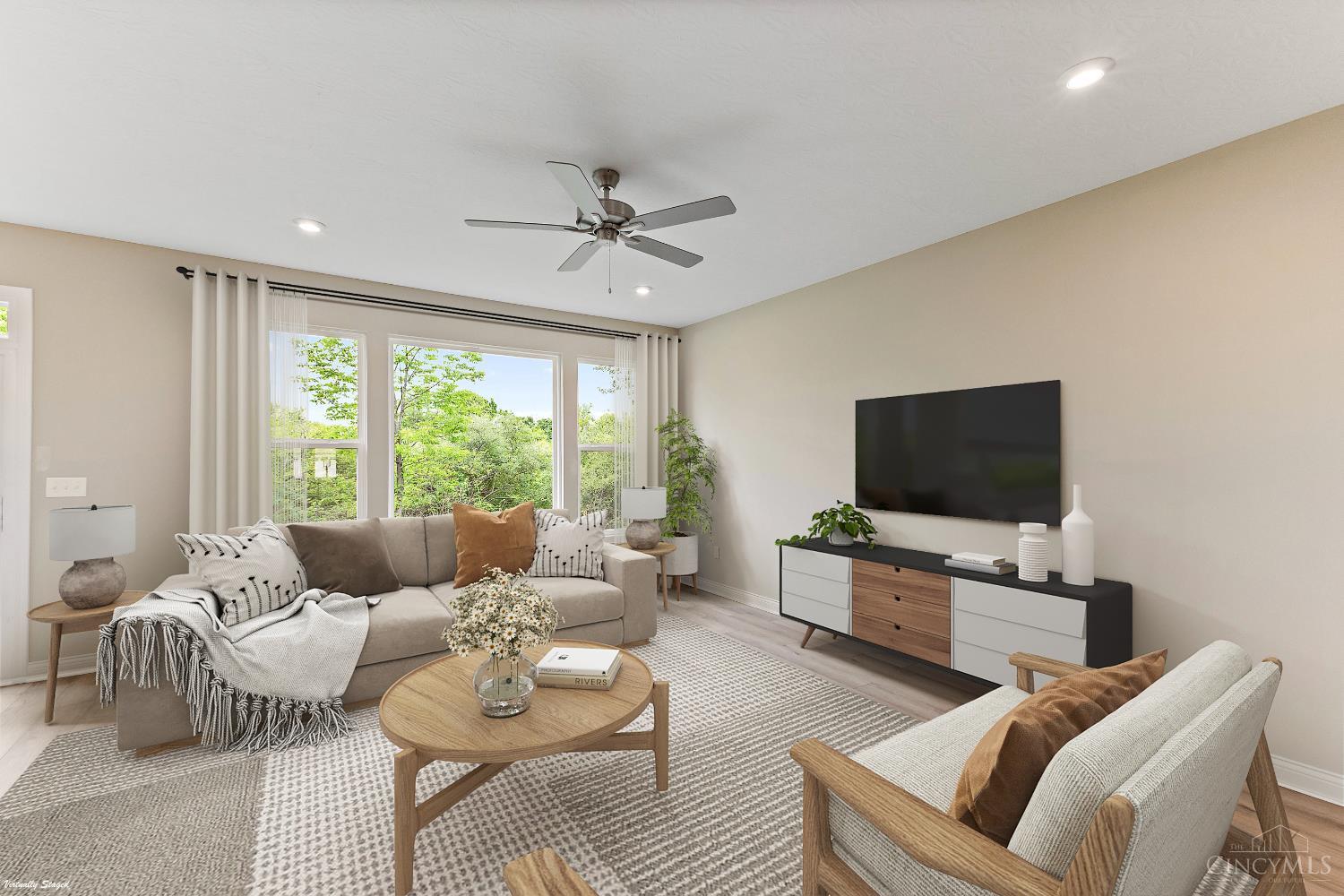 Homes for sale in Middletown, OH | 4517 Renaissance Park Dr, Middletown, OH 45005 | MLS# 1826421