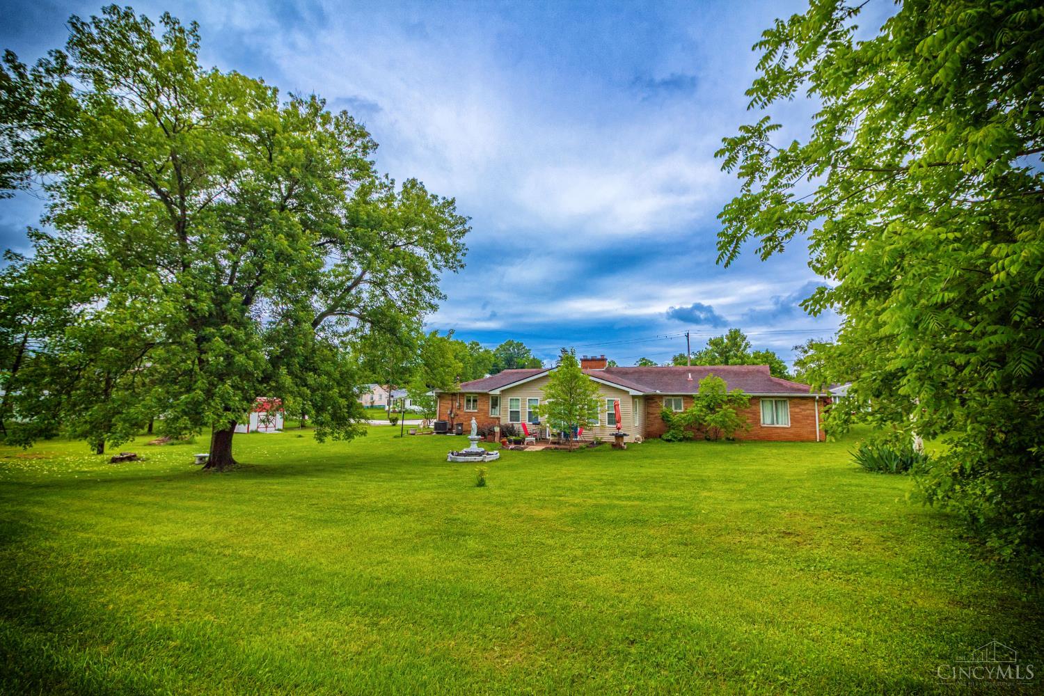 526 E Walnut Street