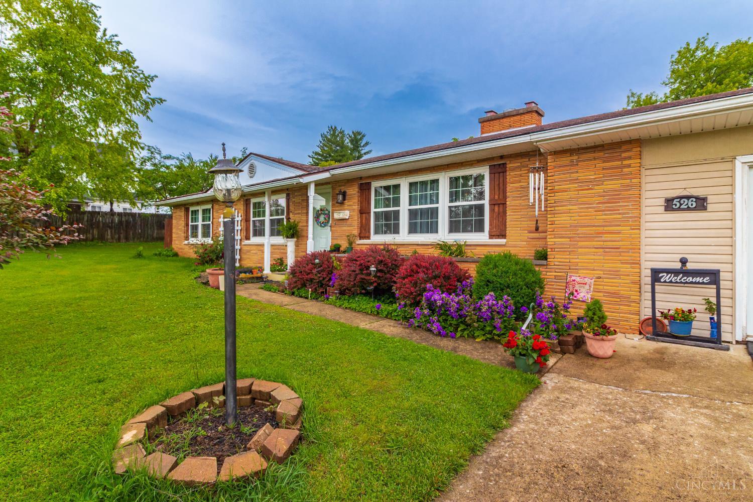 526 E Walnut Street