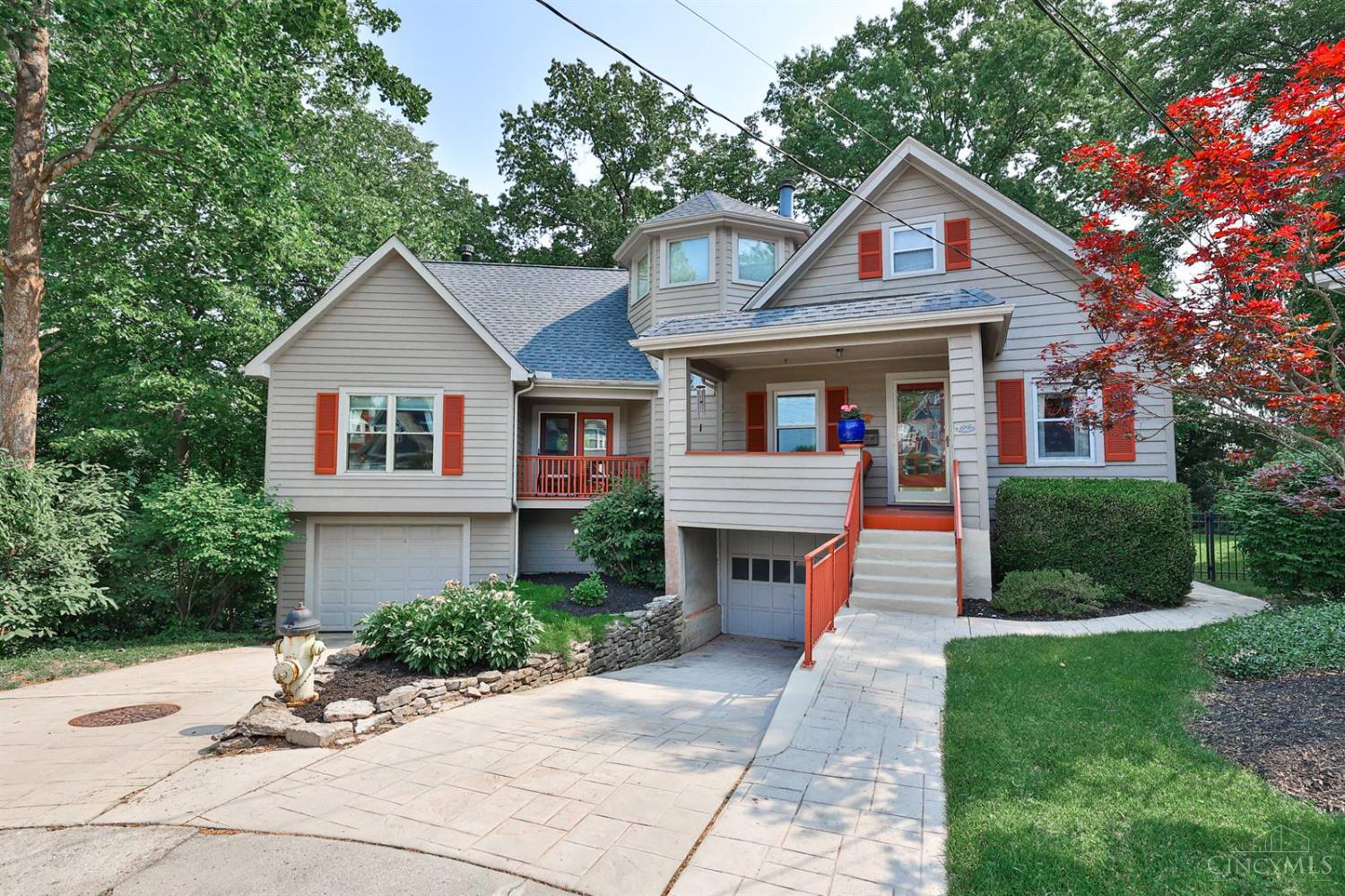 Quiet cul-de-sac that backs up to HPCC. Custom floor plan offers over 2600 square ft. Family room opens to modern kitchen w/granite counters and Craftsman style cabinets. Custom primary suite on 2nd floor boasts 2 walk-in closets, sitting area and custom bath with shower room and jetted tub. Study on the 2nd and in the basement. Large deck perfect for entertaining or just enjoying. Flat side yard. Great Oakley location! Seller intends to review offers at 6 pm on Sunday 6/8, but can accept an offer at anytime.
