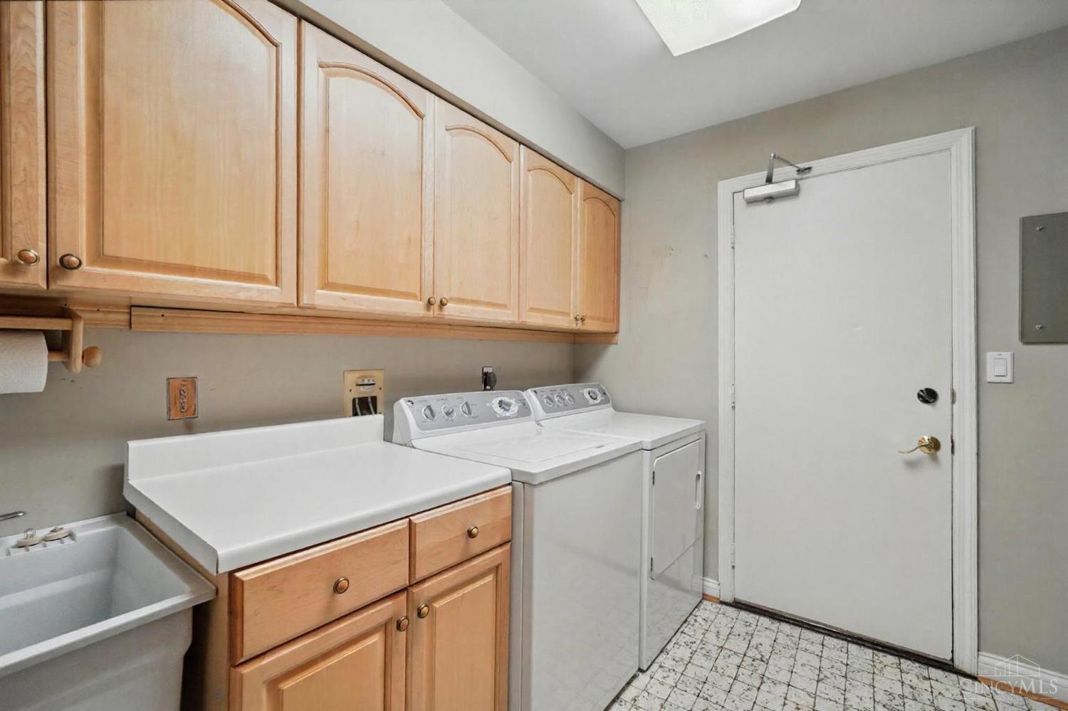 2165 Cablecar Court