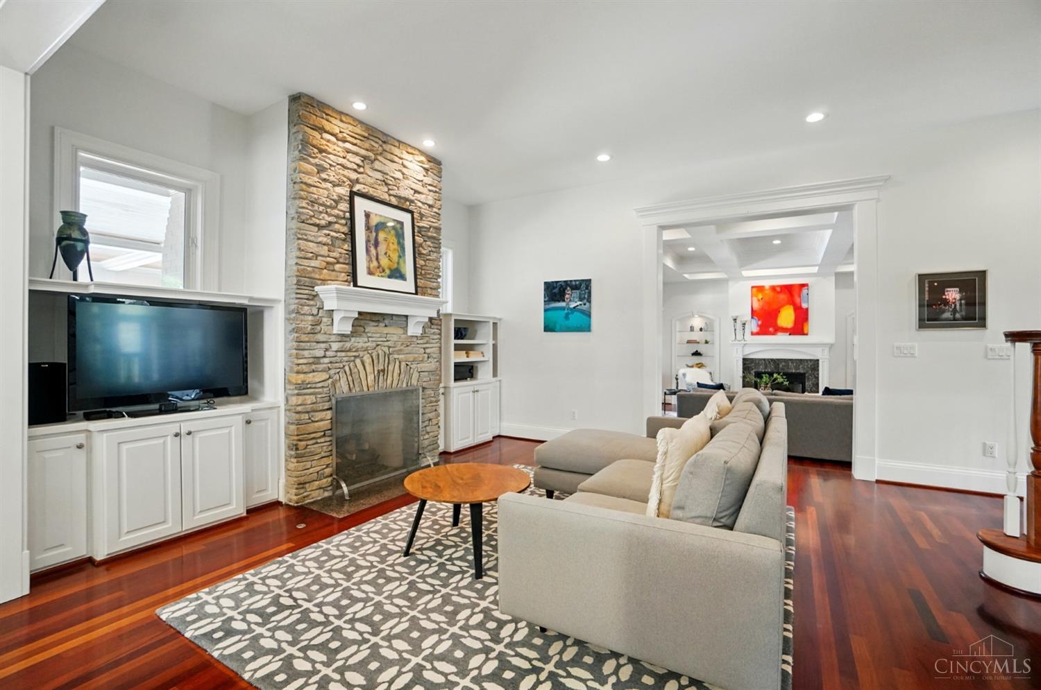 8175 Manor Hill Lane