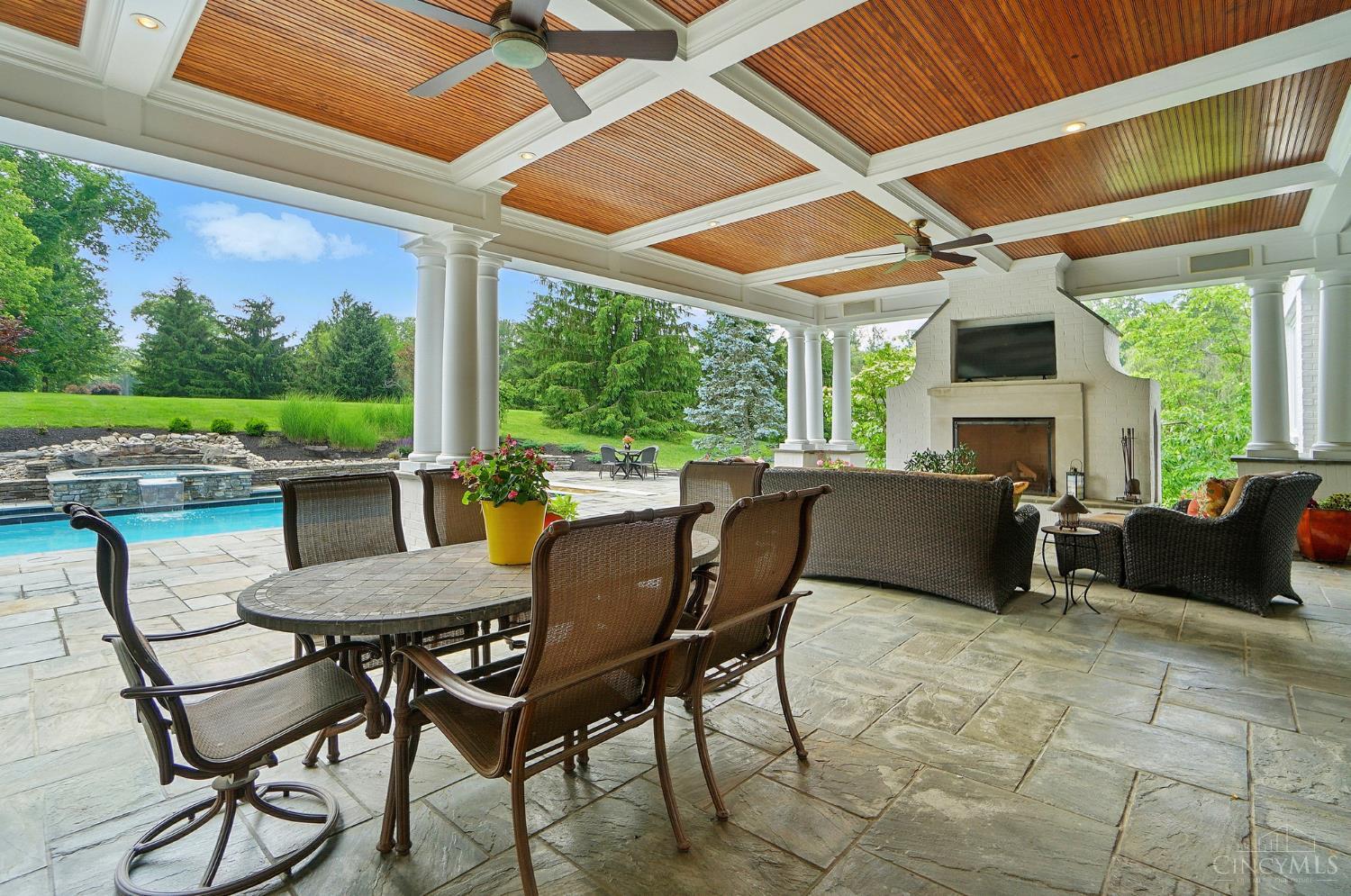 8175 Manor Hill Lane