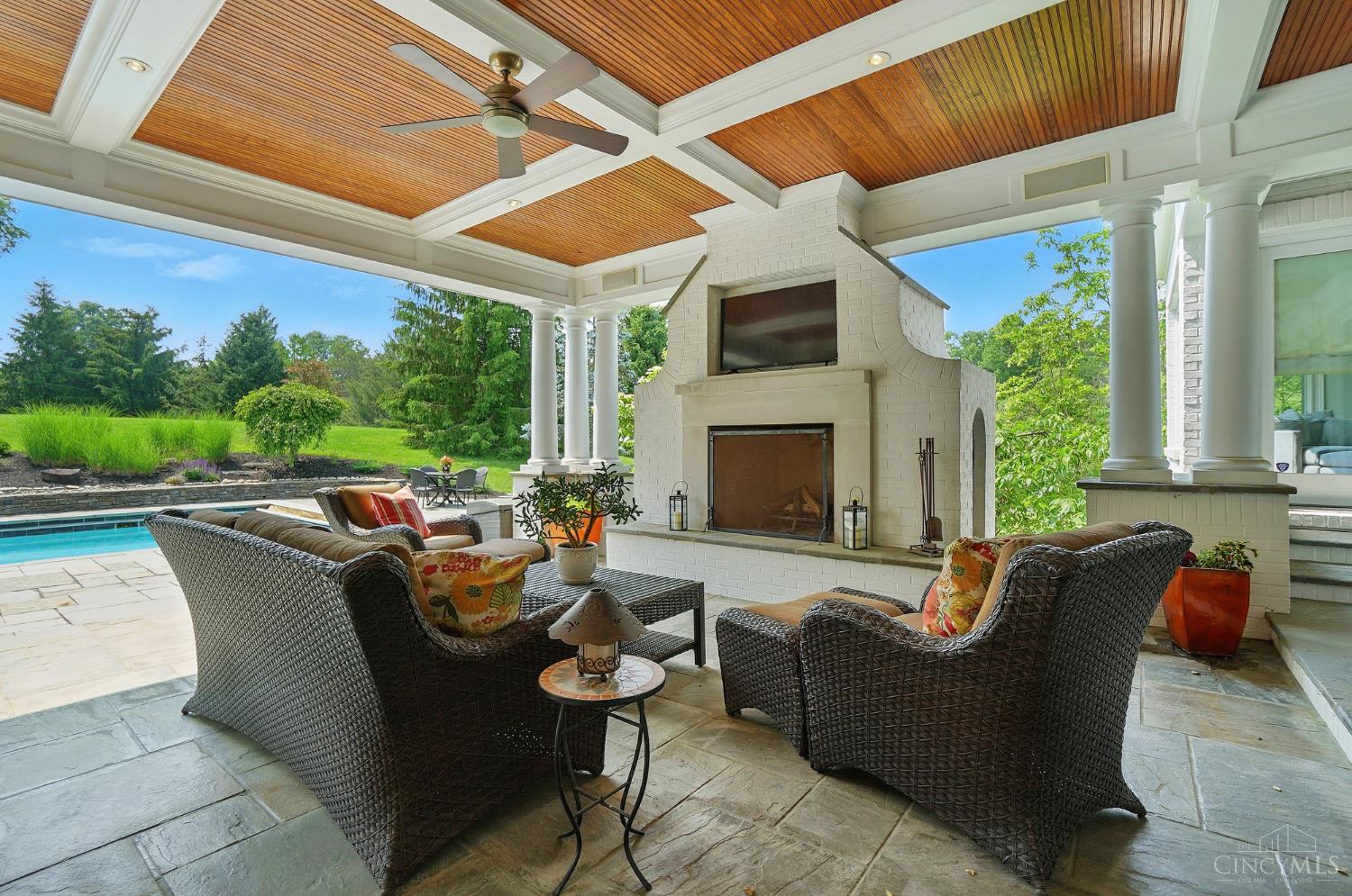 8175 Manor Hill Lane