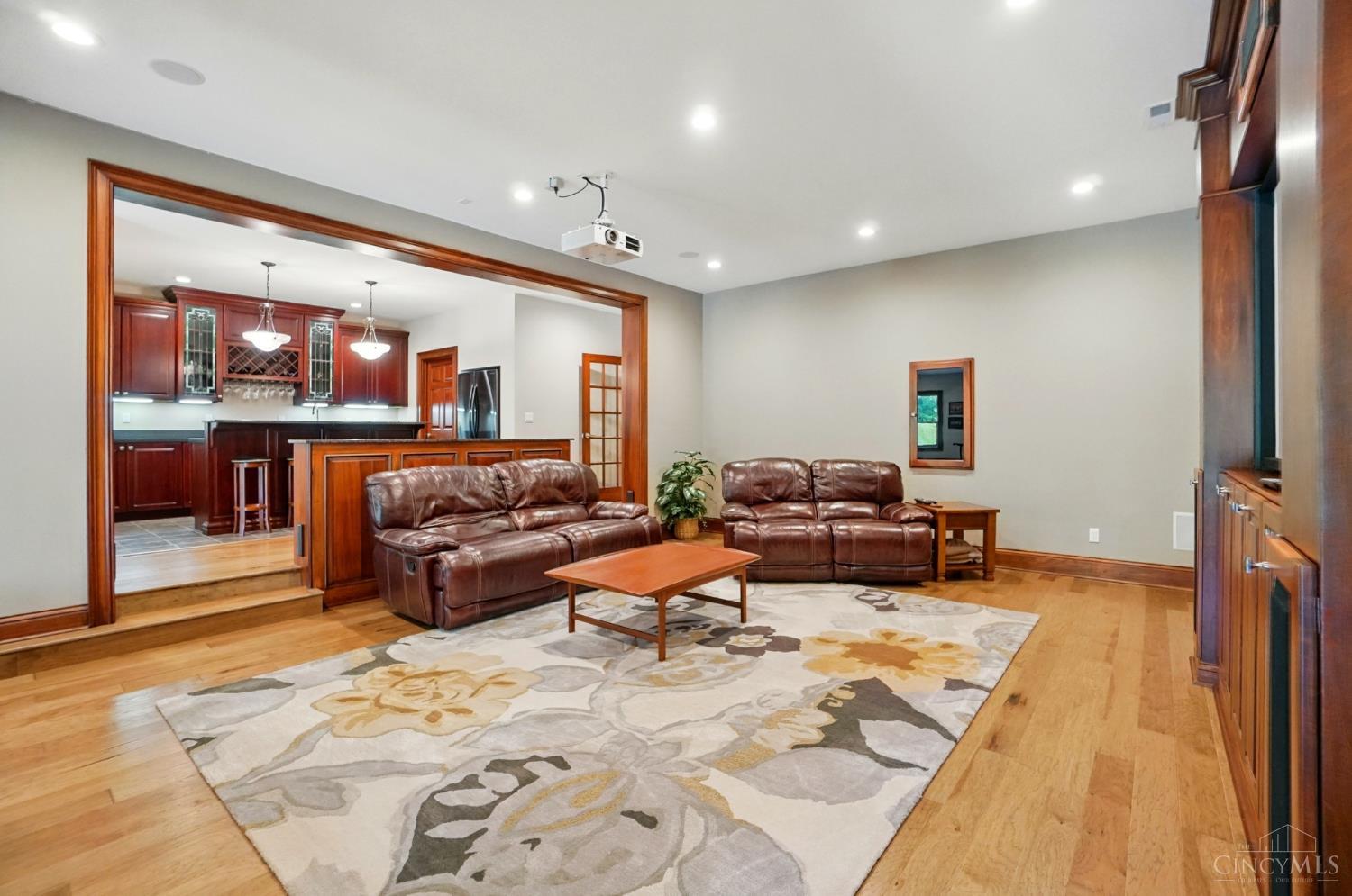 8175 Manor Hill Lane