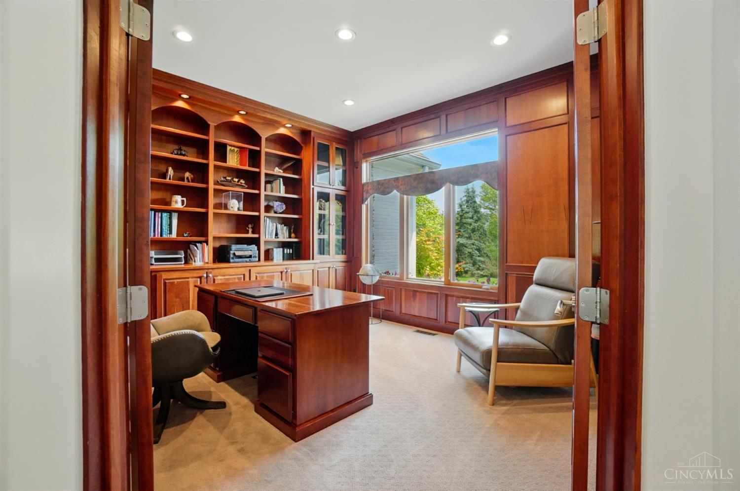 8175 Manor Hill Lane
