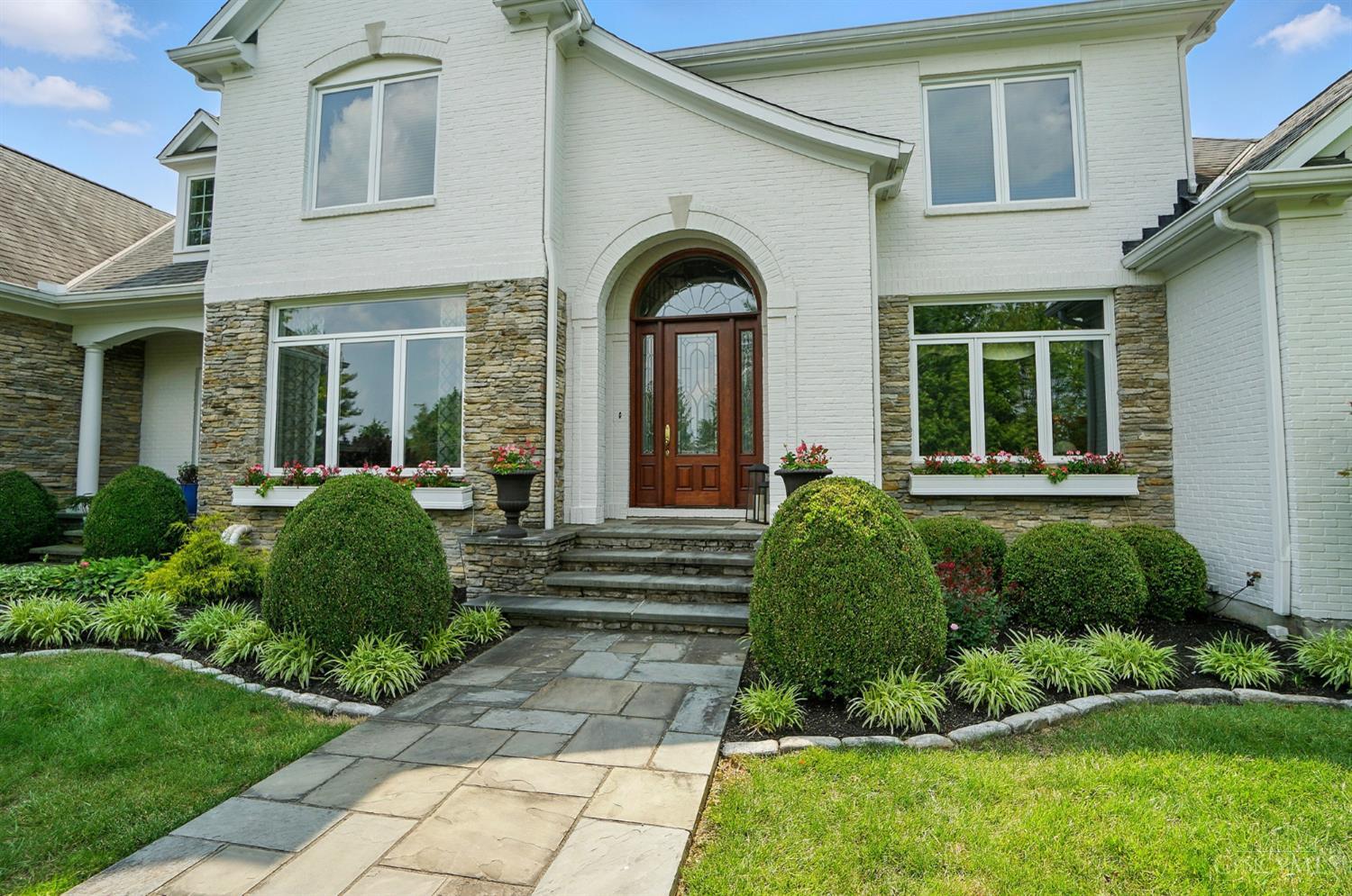 8175 Manor Hill Lane