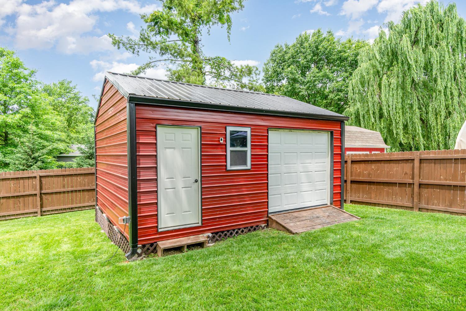 7567 Cinnamon Woods Drive