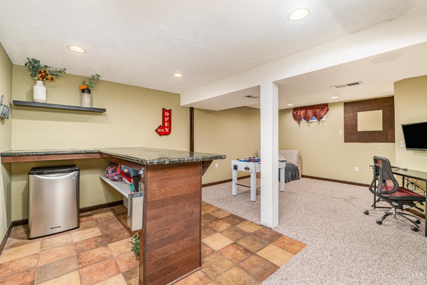 7567 Cinnamon Woods Drive