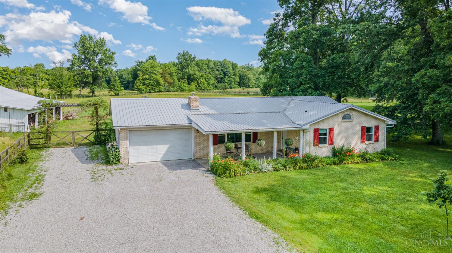 Homes for sale in Tate Twp, OH | 3580 Starling Rd, Tate Twp, OH 45106 | MLS# 1845012