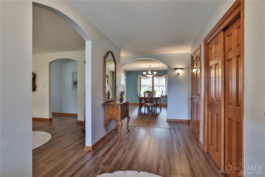 Homes for sale in Englewood, OH | 220 Denwood Trl, Englewood, OH 45315 | MLS# 1845108