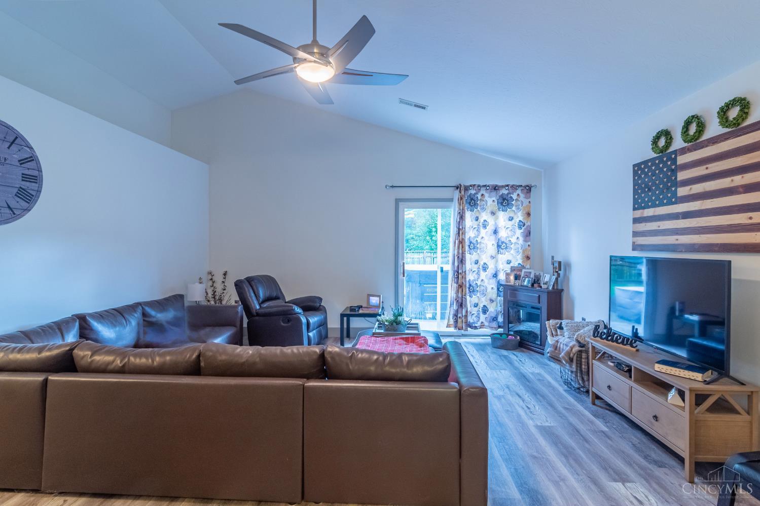 1019 Canterbury Lane