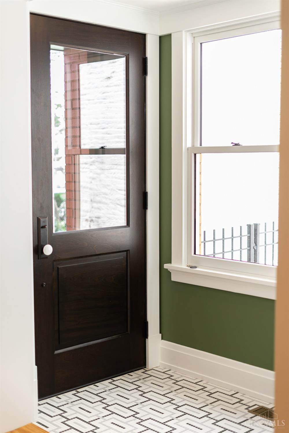 Homes for sale in Cincinnati, OH | 1330 Broadway St, Cincinnati, OH 45202 | MLS# 1845500