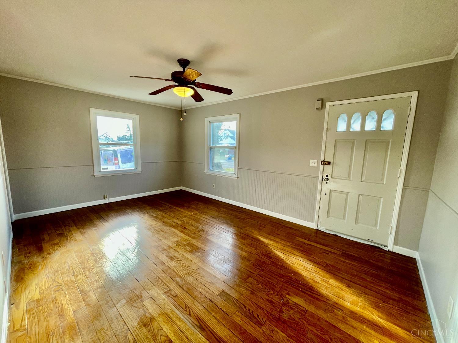 Homes for sale in Cincinnati, OH | 2828 Ruberg Ave, Cincinnati, OH 45211 | MLS# 1845693